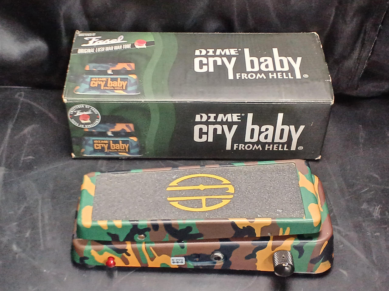 ギター Jim Dunlop DB01 Dime Crybaby From Hell Amazon.com: Dunlop DB01B Dime Crybaby From Hell Wah Pedal w