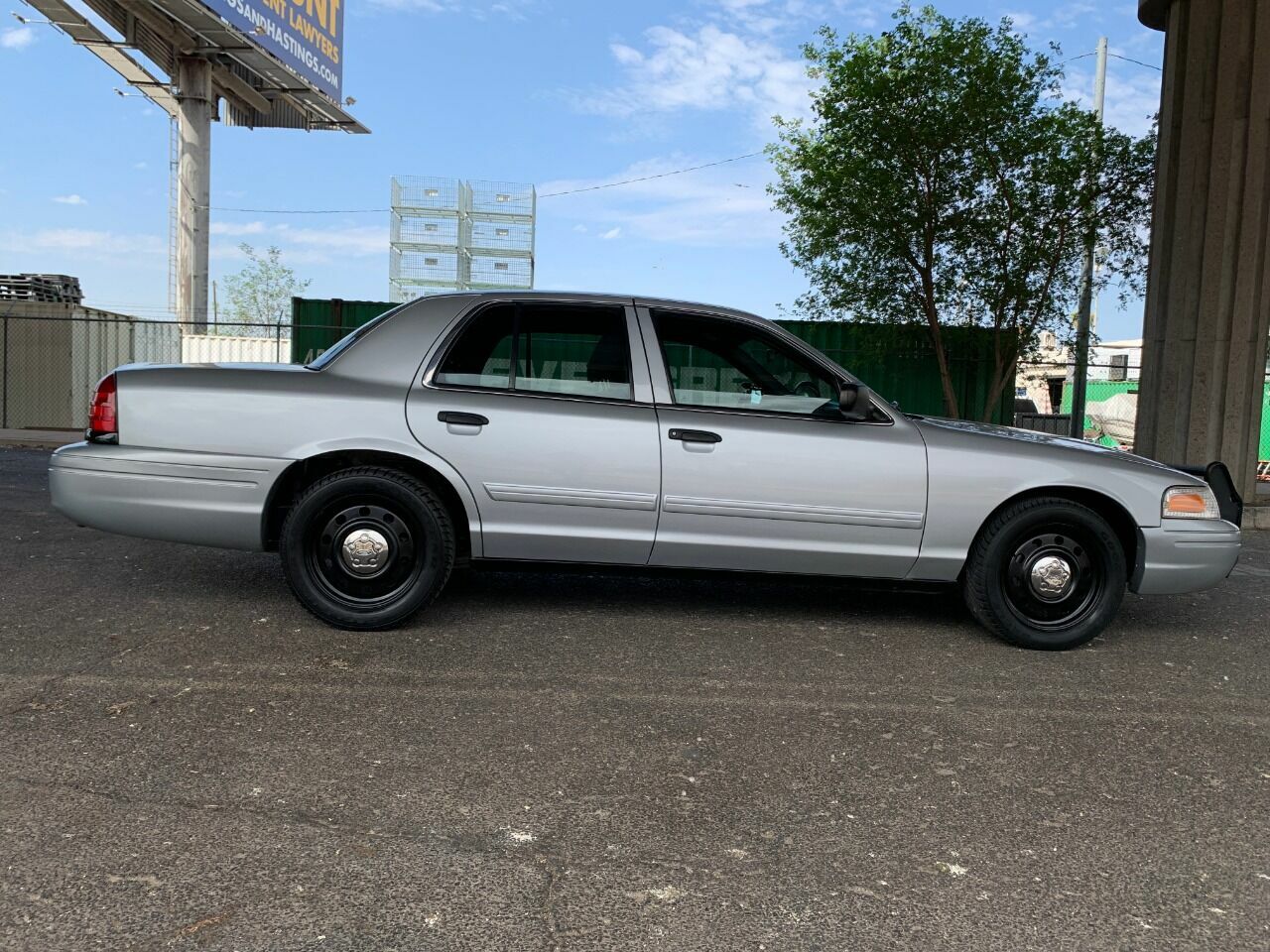 2011 Ford Crown Victoria Police Interceptor Pursuit 4dr Sedan (3.55