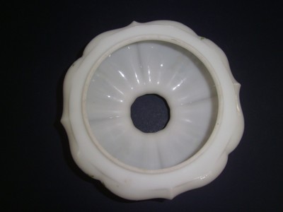 Vtg glass SHADE/GLOBE Oil/Electric/GWTW white glass puffy hp yellow flowers