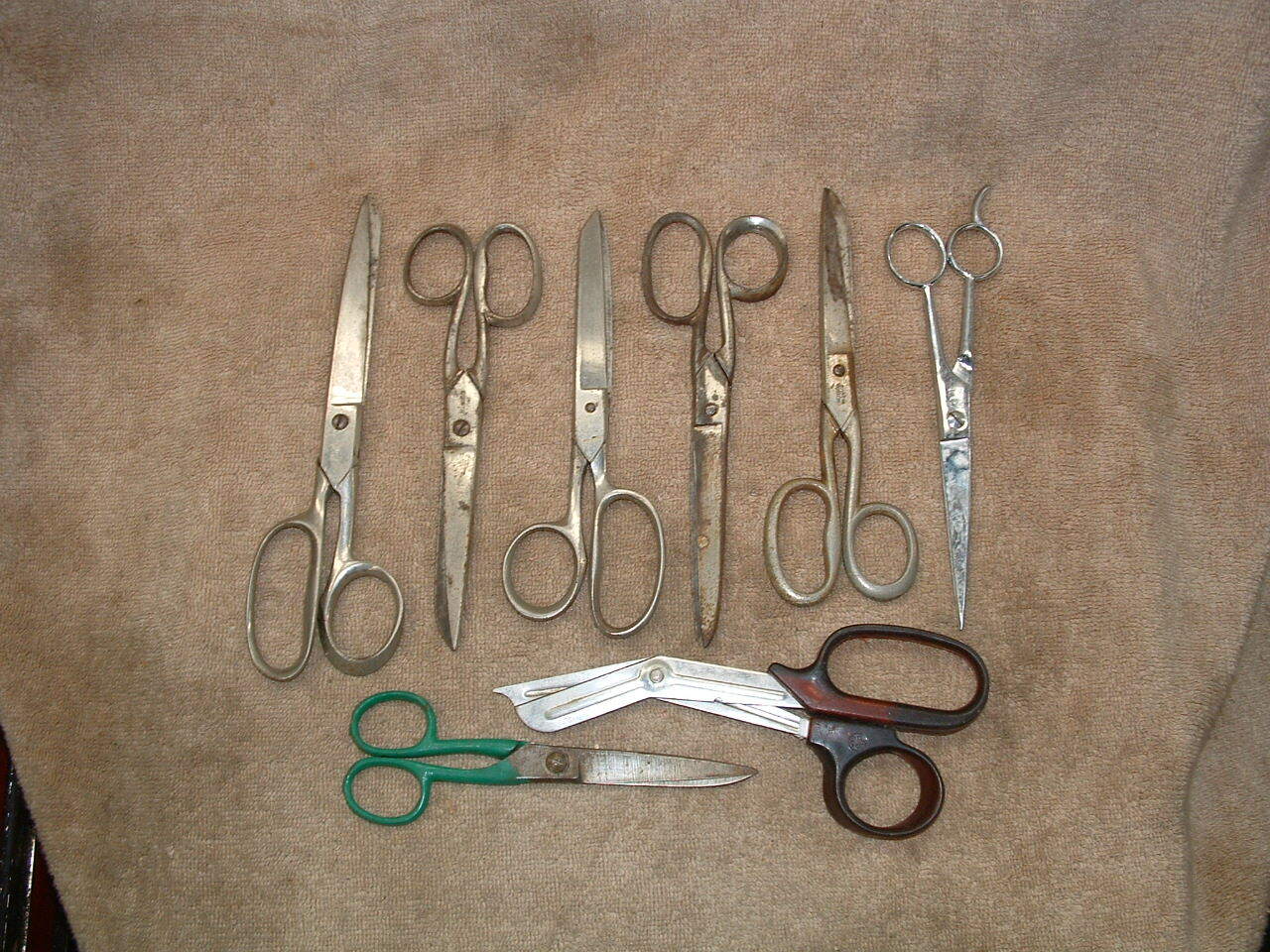 8 PAIRS OF ASSORTED QUALITY SCISSORS ALL FROM GERMANY AND ITALY STAMPED