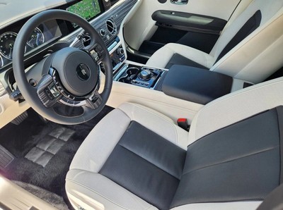 image 3 of interior
