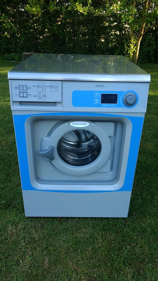 ELECTROLUX W455H COMMERCIAL COMPASS CONTROL WASHING MACHINE in