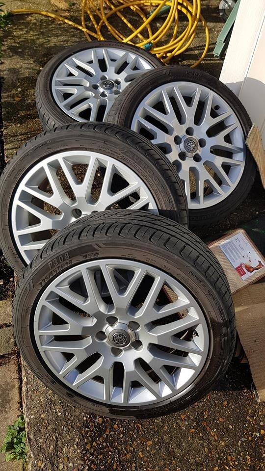 NEAR MINT GM VAUXHALL ASTRA VECTRA XP2 18 INCH SNOWFLAKE ALLOY WHEELS