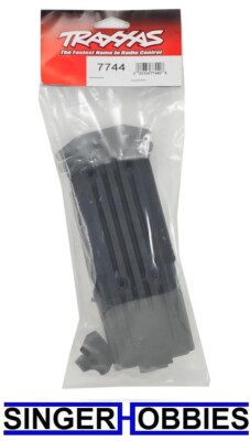 Traxxas 7744 Skidplate front (1) rear (1)/ rubber impact cushion X-MAXX NEW TRA1
