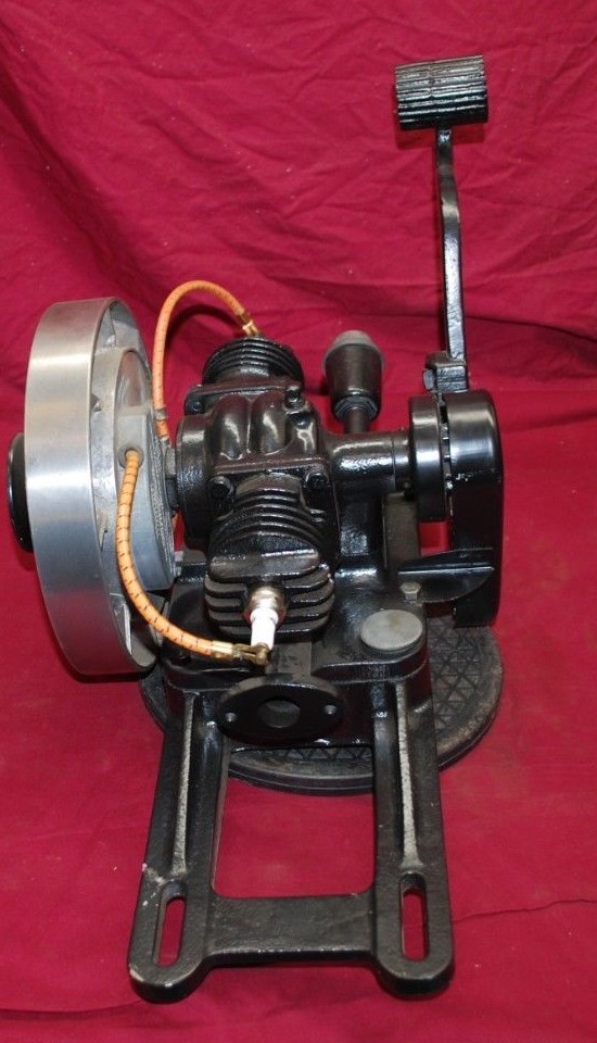 Great Running Maytag Model 72 Gas Engine Motor Hit & Miss Wringer Washer 200916X