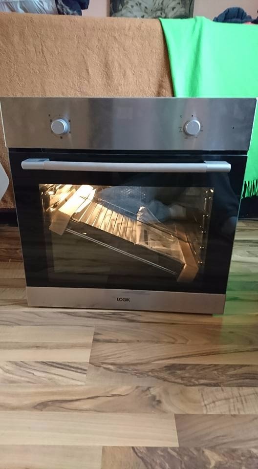 NEW LOGIK LBFANX16 66 Litre Built in Electric Single Fan Oven in SuttoninAshfield