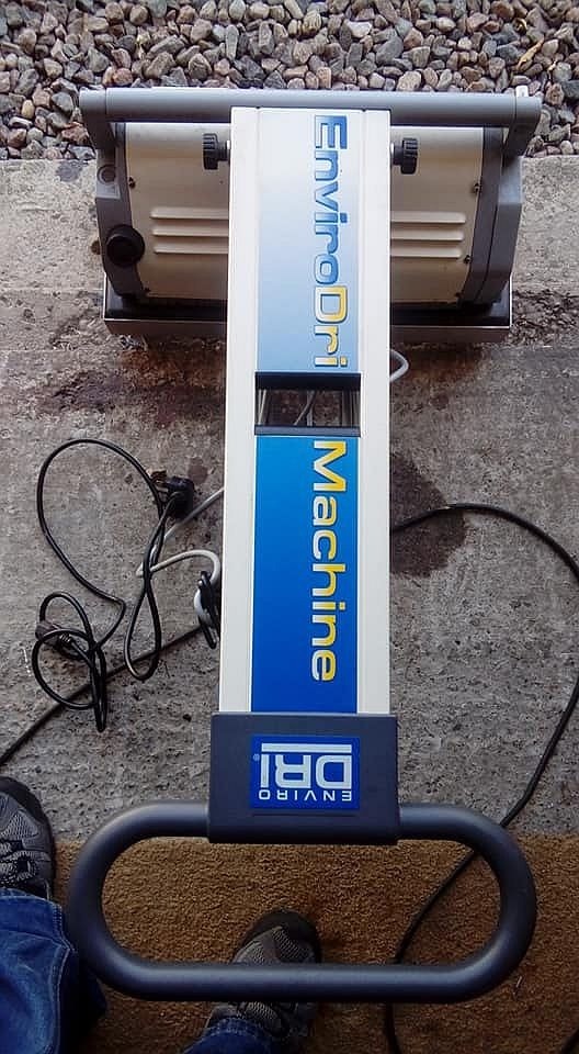 Envirodri Industrial Carpet Dry Cleaning Machine. Model Gemini 410