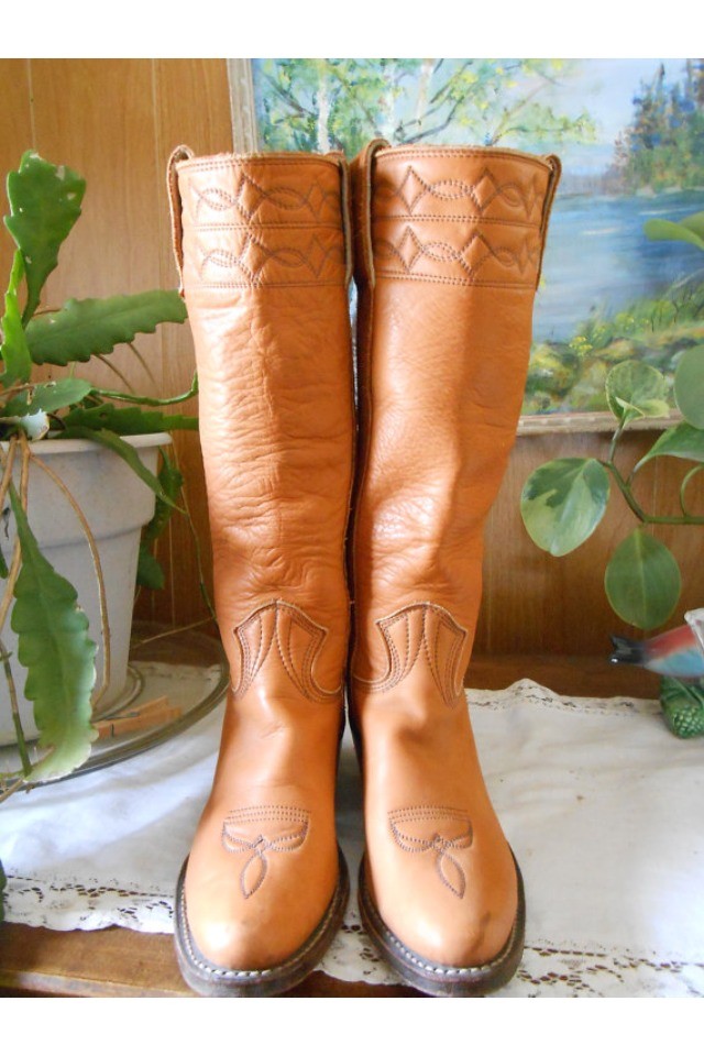 Vintage 1970's STEWART BOOT COMPANY beautiful soft Tall Leather Cowboy Boot 5B