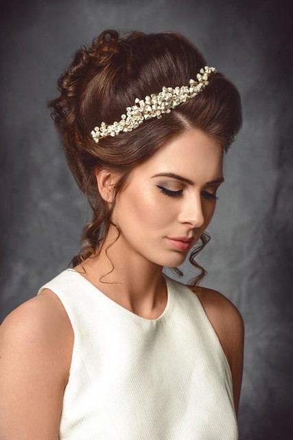 Mobile English Asian Bridal Hair Makeup Artist In Blackley