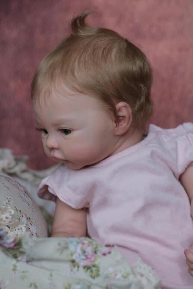 Soft Cuddly Body Lifelike With Visible Veins Real Doll