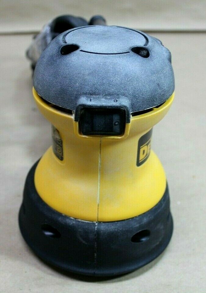 DEWALT DW423 VARIABLE SPEED RANDOM ORBIT SANDER WITH DUST BAG & CASE FREE SHIP