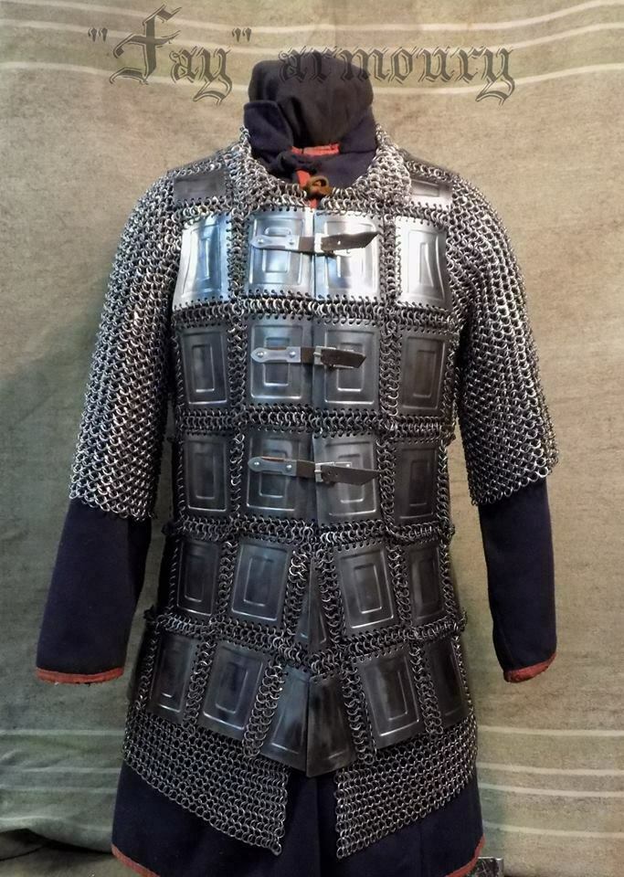 Ламеллярный доспех русь 13 век. Средневековый ламеллярный доспех. Пластинчатый доспех. Пластинчатый доспех. Ламеллярный пластинчатый доспех.