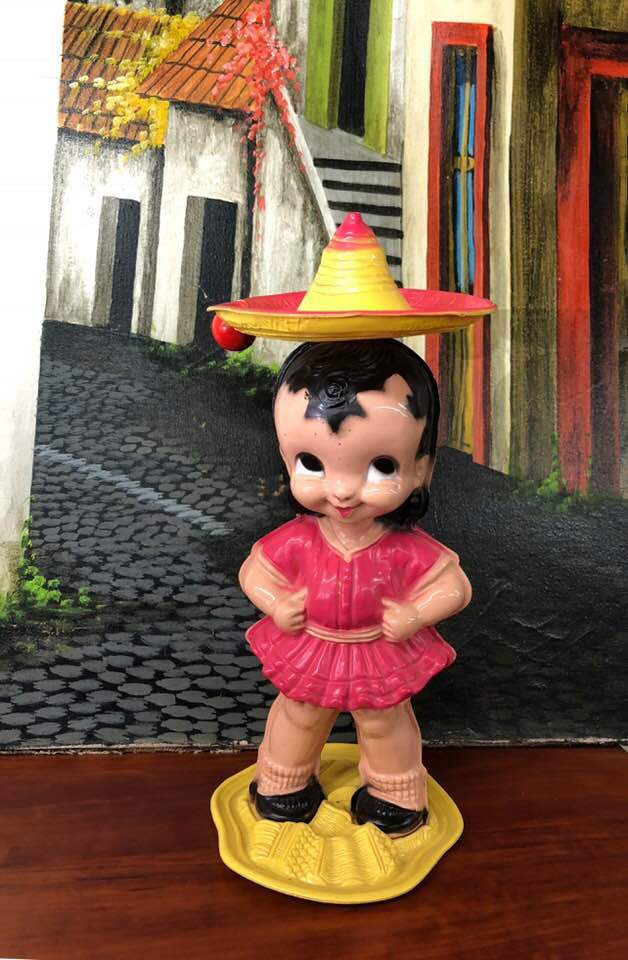 Vintage Irwin Plastics Dancing Senorita Wind Up Toy w/Sombrero Works 1940s