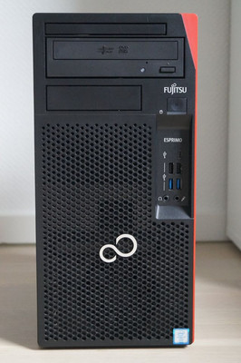 FUJITSU Esprimo PC Intel Core i7-6700 / AMD RX 550 / SSD / 16GB / WIN11