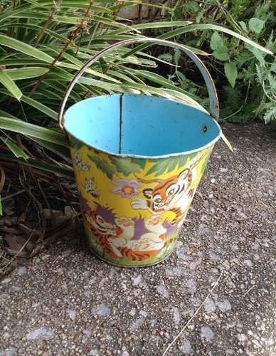 Vintage Sand Pail by Ohio Art- Tiger Cubs-Flowers & Butterflies-Pre Zip Code Era