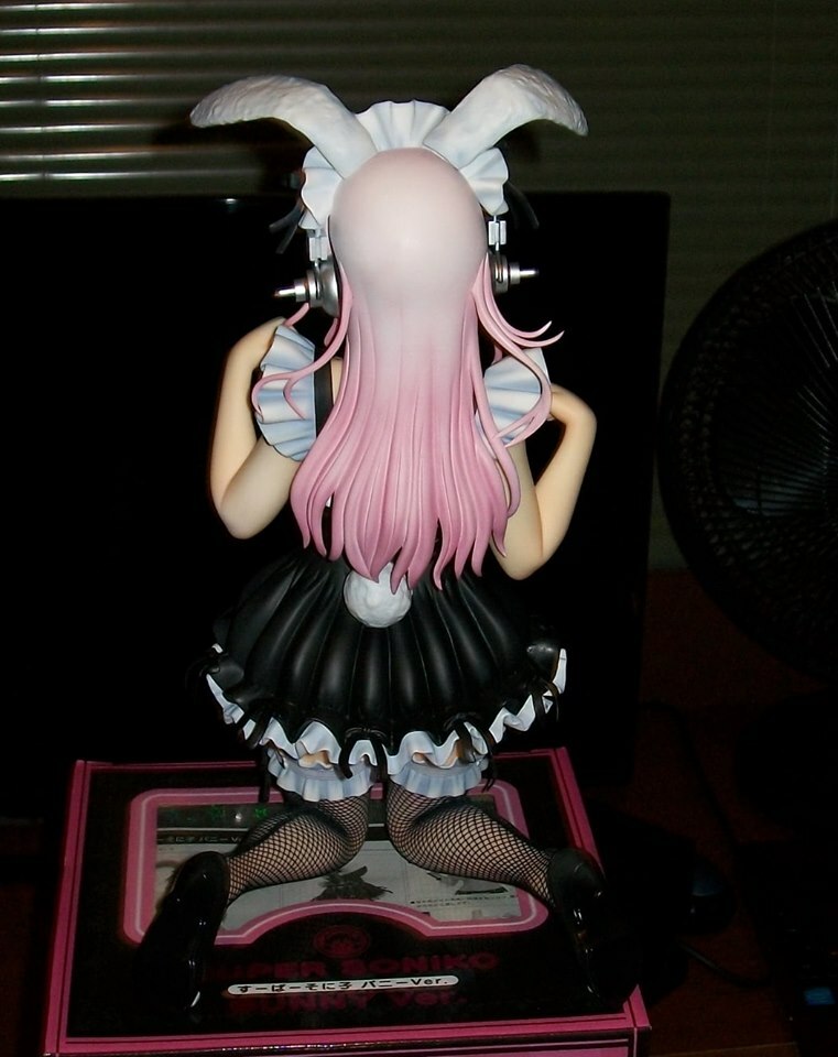 FREEing NITRO Super Sonic Soniko Sonico Bunny Ver. 1/4 FREEing NITRO Super Sonic Soniko Sonico Bunny Ver. 1/4