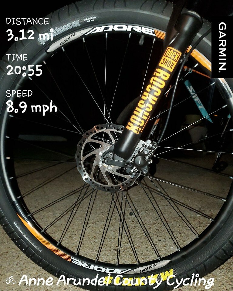 Maxxis Hookworm Tire: 27.5 x 2.50 Wire 60tpi Single Compound Maxxis Hookworm Tire: 27.5 x 2.50 Wire 60tpi Single Compound