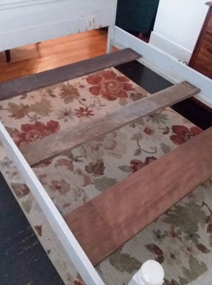 Antique Bedroom Set with vanity French Serpantine Princess Double Ca 1890-1910