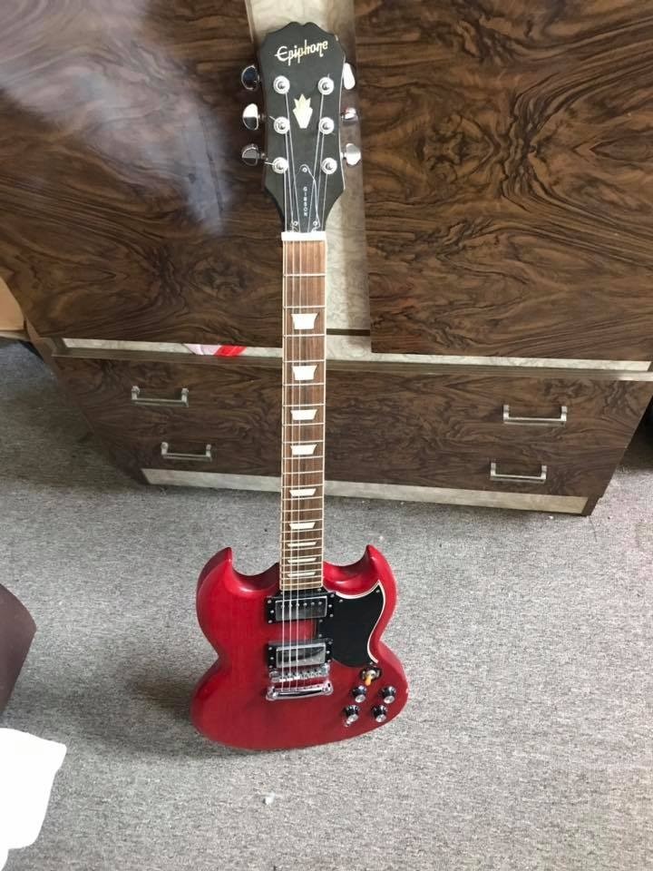 epiphone SG400 electric guitar made in korea 2003 **can post** bargain