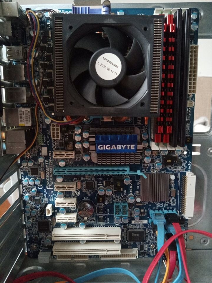 Phenom II x4 955 3.2Ghz + motherboard + 8GB RAM DDR3 in Sighthill