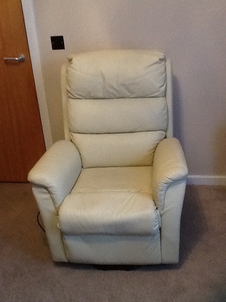 Riser recliner chair in Ardrossan, North Ayrshire Gumtree