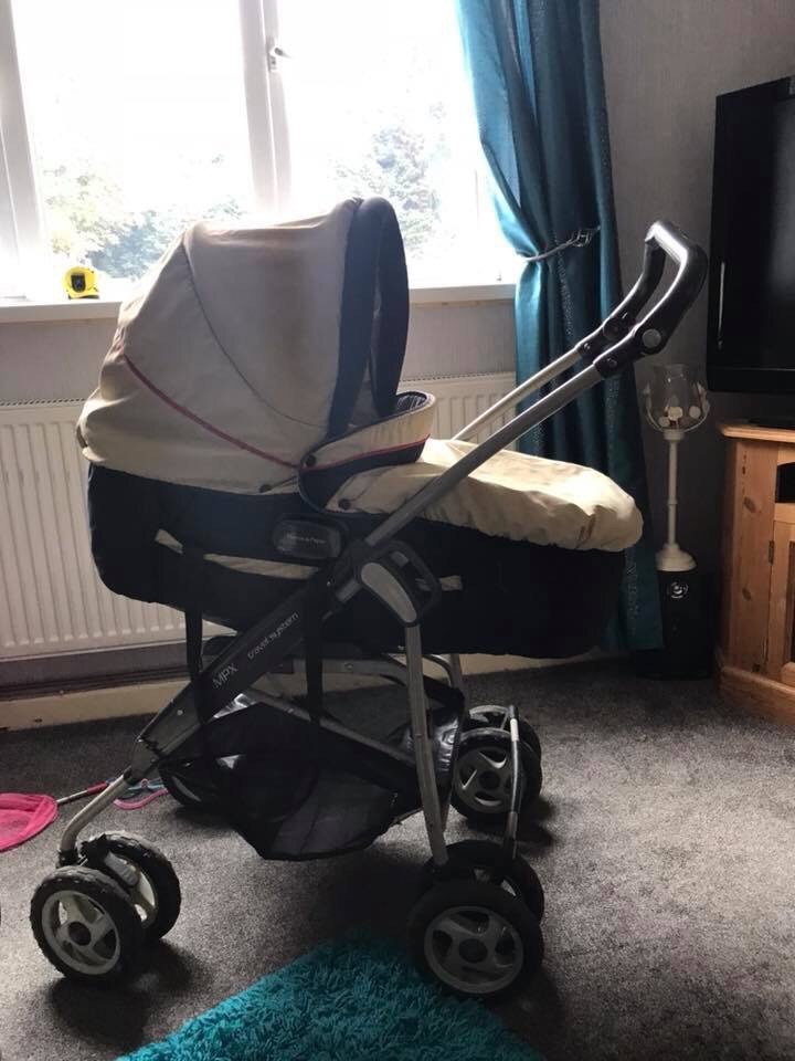 Mamas and papas pram with car seat in Market Harborough