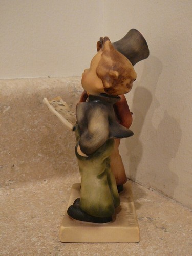 VINTAGE HUMMEL FIGURINE STATUE #130 DUET LIP BASE FULL BEE MARK TMK-2