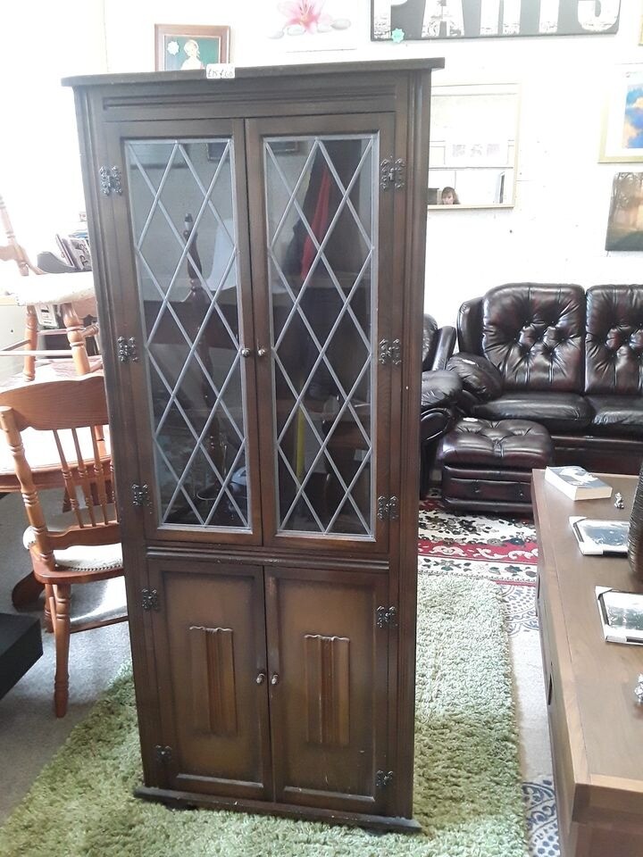 Oak corner display Copley Mill LOW COST MOVES 2nd Hand