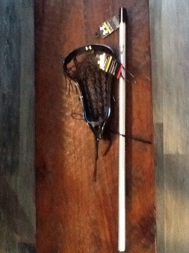 Under Armour Women's Assert Strung Lacrosse Head With Shaft