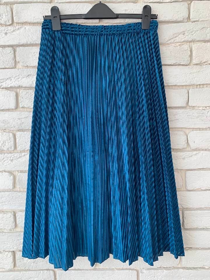 【送料&関税込】Max Mara Studio Alcuno Pleated Mini Skirt Weekend Max Mara Zucca Corduroy A-Line Miniskirt | Saks