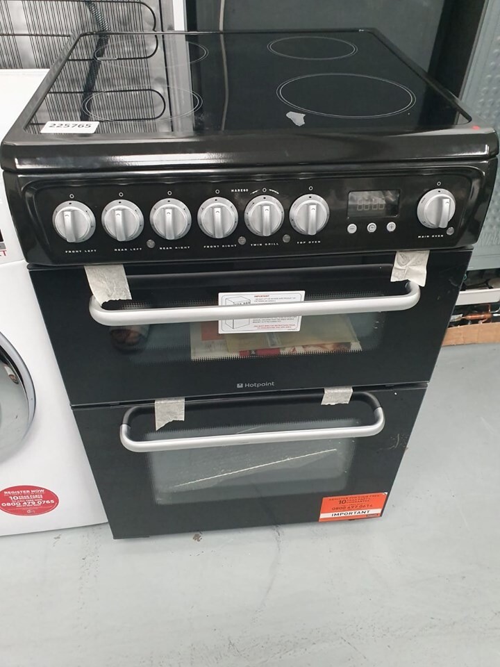 Hotpoint Electric Cooker *ExDisplay* (12 Month Warranty) (60cm) in