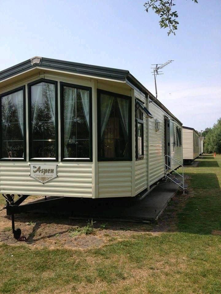 Burnham on sea village. Haven site 8 berth caravan for hire in St Bristol Gumtree