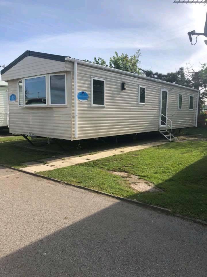 Rent me ty mawr north wales 3 bed and 2 bed caravans in Abergele
