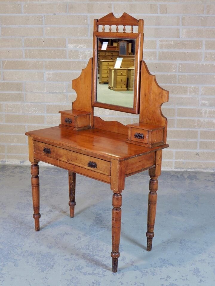 Antique Pine Dressing Table With Dovetail Joints in Tavistock, Devon