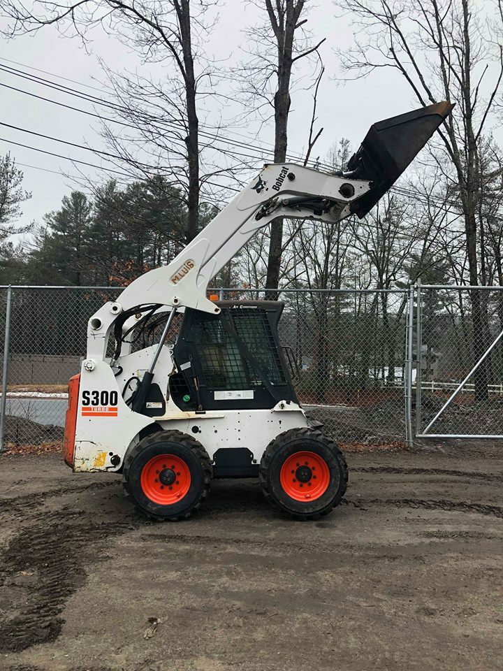 2005 Bobcat S300 Skid Steer Loader Hi Flo A/C HEAT HAND FOOT CONTROL NEW TIRES