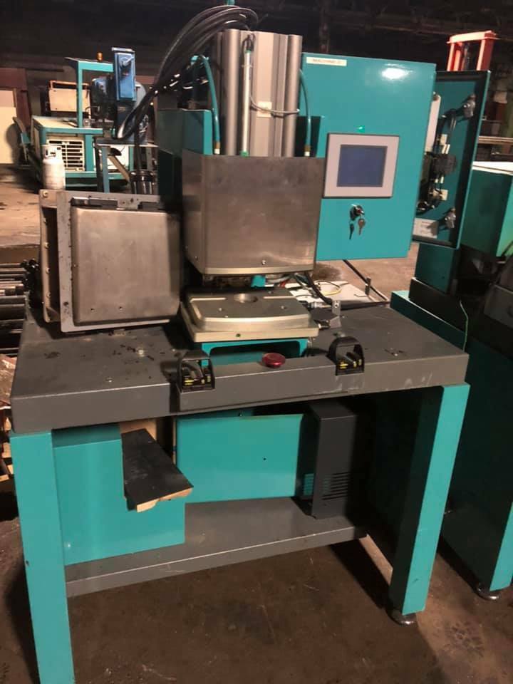 2 Mold Man 8000 Injection Mold Machines