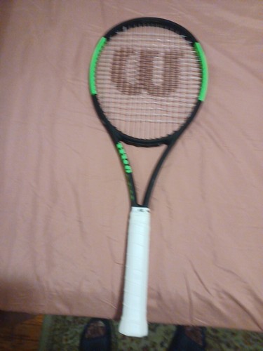 【美品】Wilson BLADE 98 V6.0 G2 Wilson Blade 98 16x19 (Special Edition) | Tennis-Point