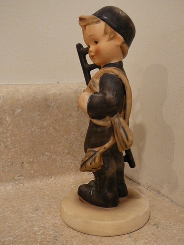 VINTAGE HUMMEL FIGURINE STATUE #12 CHIMNEY SWEEP FULL BEE MARK TMK-2