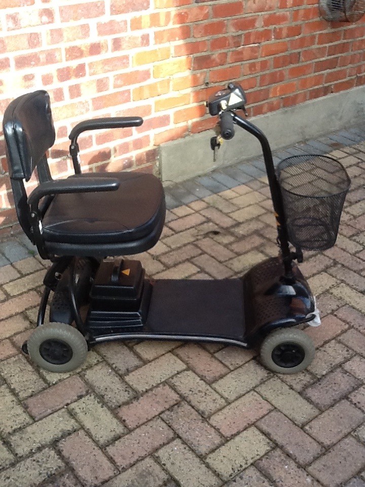STERLING LITTLE STAR MOBILITY SCOOTER in Portsmouth, Hampshire Gumtree