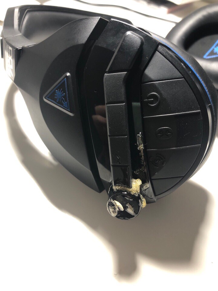 Turtle Beach Stealth 700 Premium Wireless Surround Sound Gaming Headset