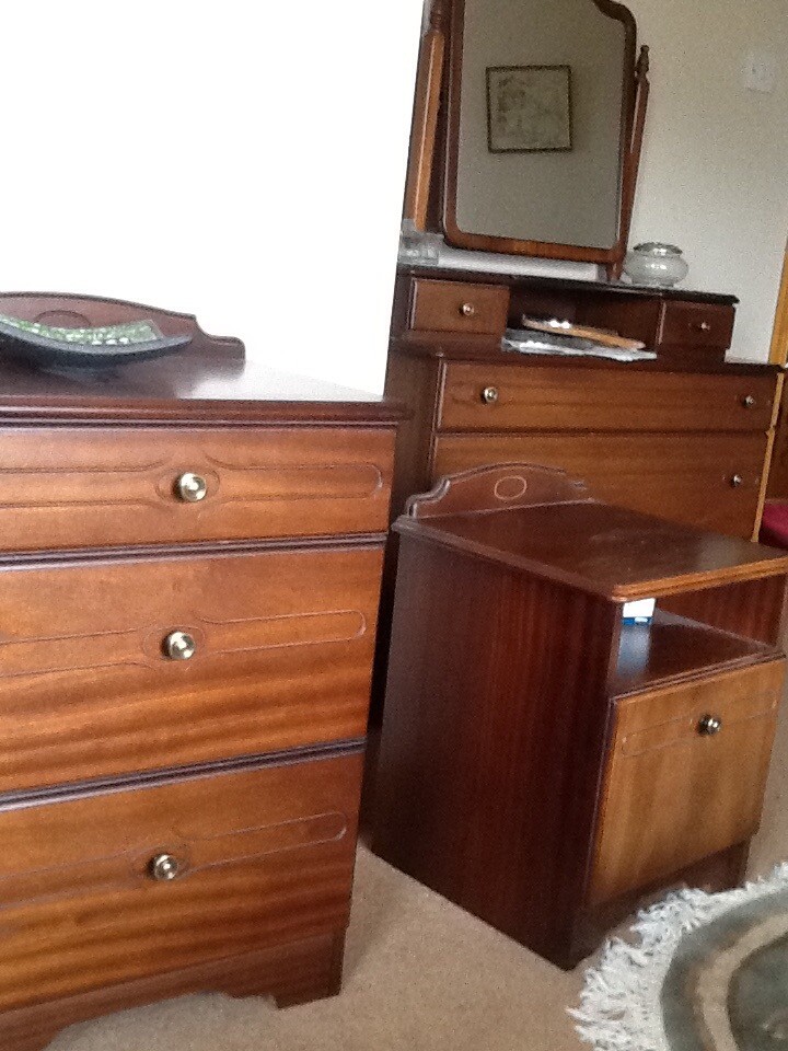 Beautiful Rossmore bedroom furniture in seldom used condition. in
