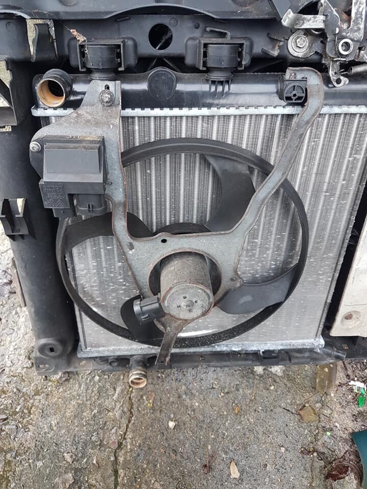 Fiat punto 1.2 radiator AND FAN FROM 2007 CAR in Morriston, Swansea