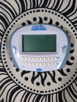 Brain Games 2006 Radica Handheld Electronic Game - Tested & Working!