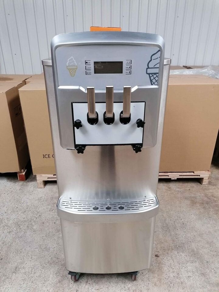 Ice Cream Machine Soft Serve Mr Whippy Commercial Cafe Dessert in Usk