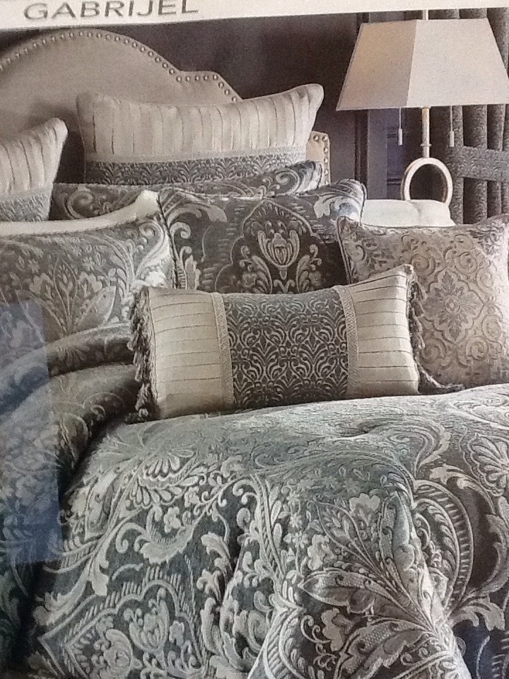 CROSCILL GABRIJEL  King Comforter Set NEW