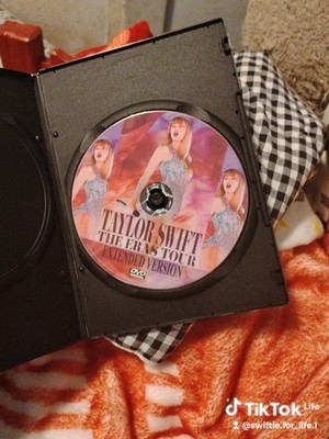 【新品未開封】Taylor Swift The Eras Tour CD&DVD TAYLOR SWIFT THE ERAS TOUR TAYLOR'S VERSION DVD Concert 2024 NEW