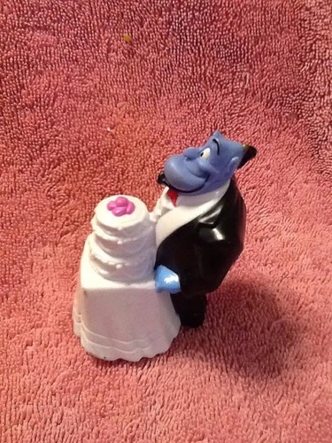 Disney's Alladin Genie in Tuxedo  With Wedding Cake Figure