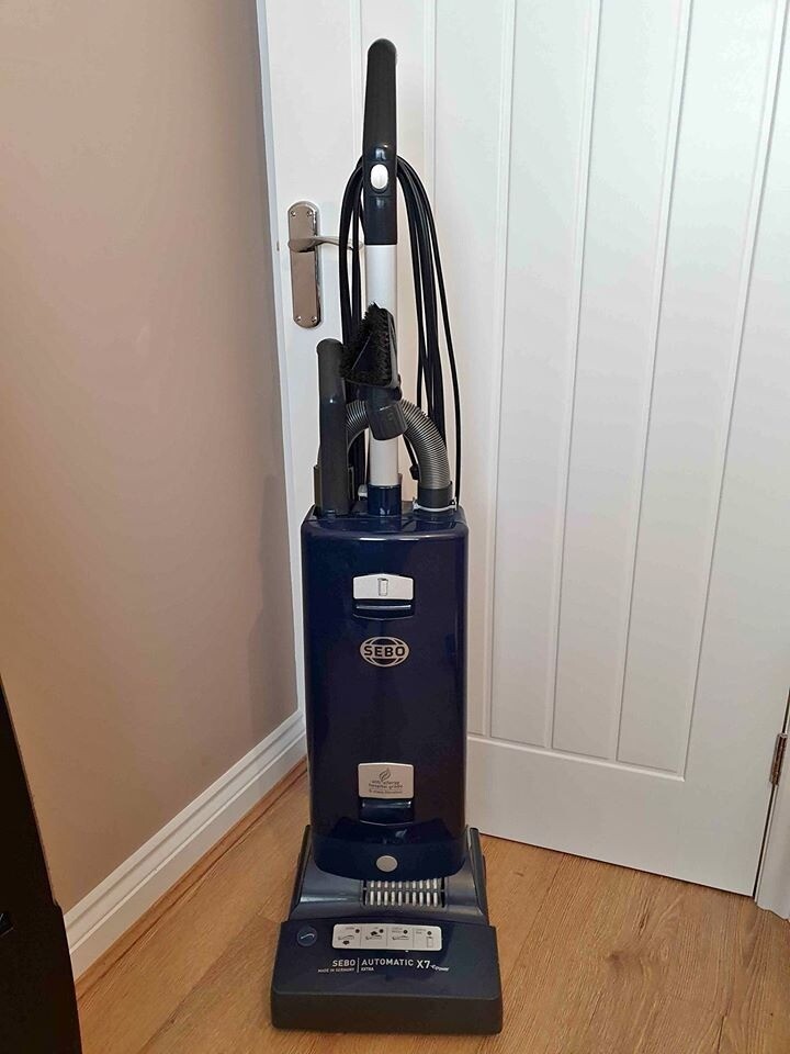 Sebo Automatic x7 Extra Vacuum Cleaner in VGC Upright Model, Hoover