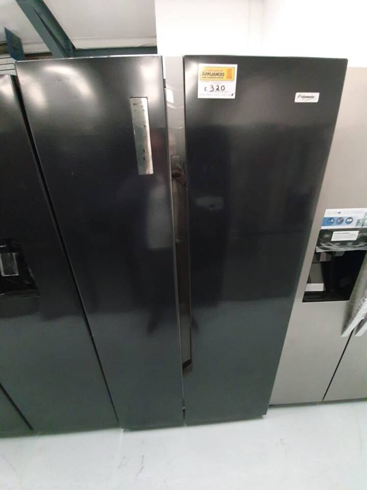 Fridgemaster American Fridge Freezer *ExDisplay* (12 Month Warranty) in Kensington