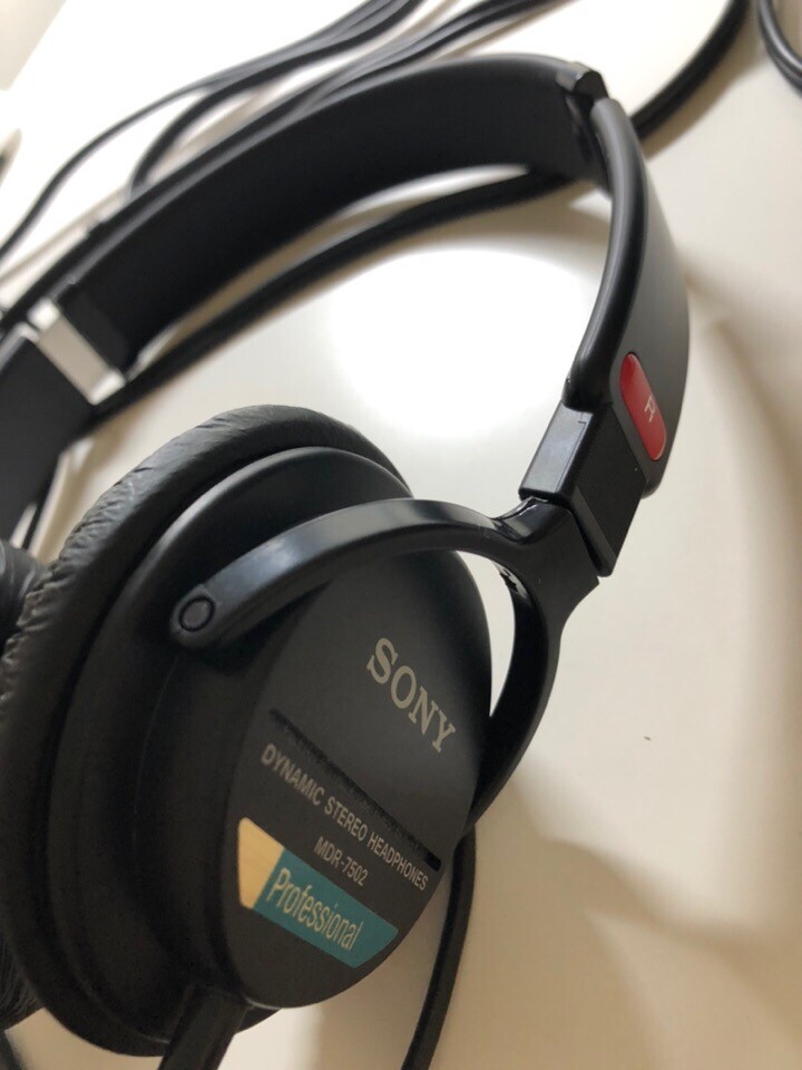 Sony MDR-7502 Headband Headphones - Black